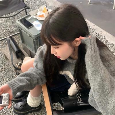 红十字背后